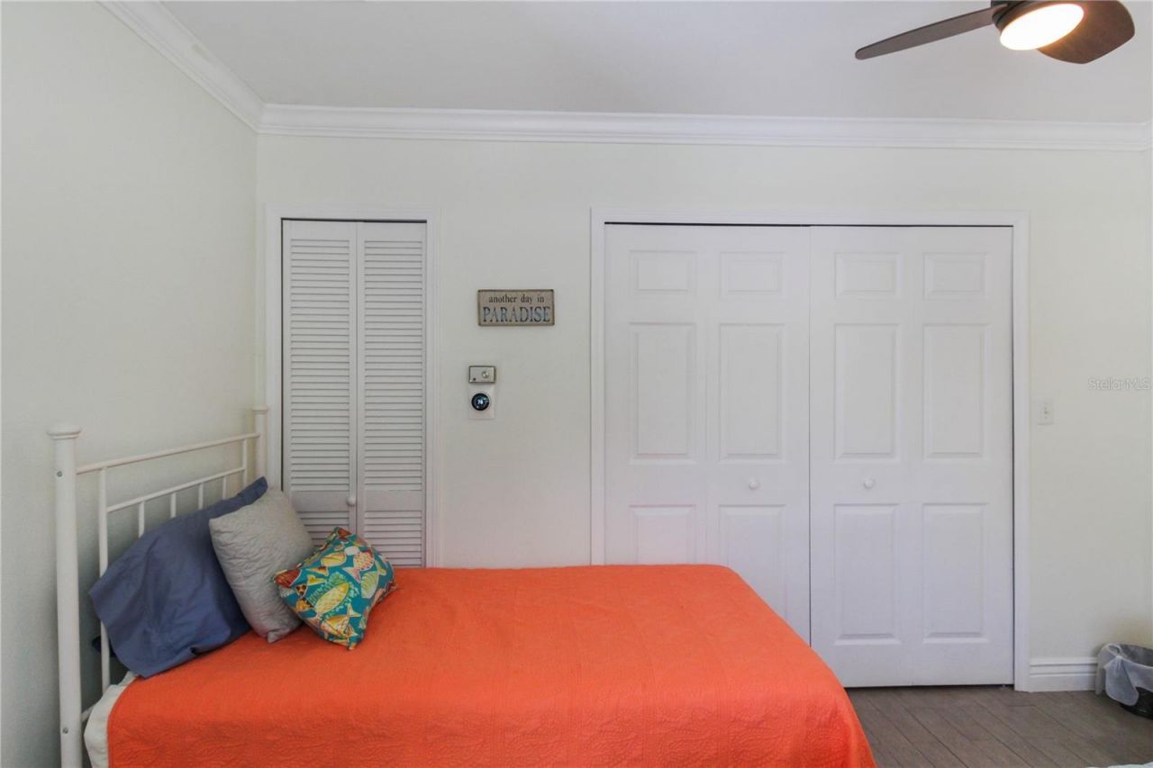 5021 Midnight Pass Road , Sarasota, FL 34242 Photo