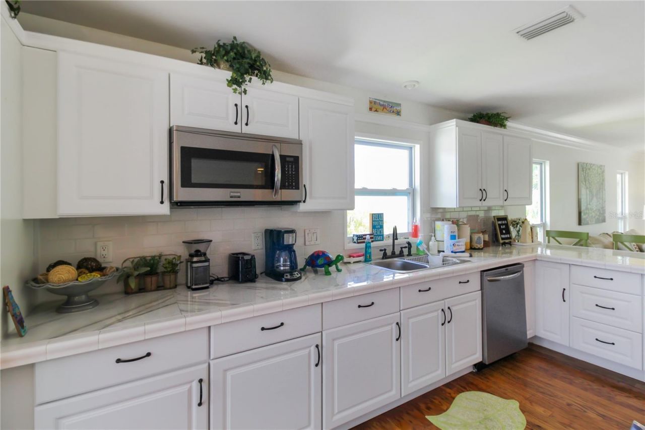 5021 Midnight Pass Road , Sarasota, FL 34242 Photo