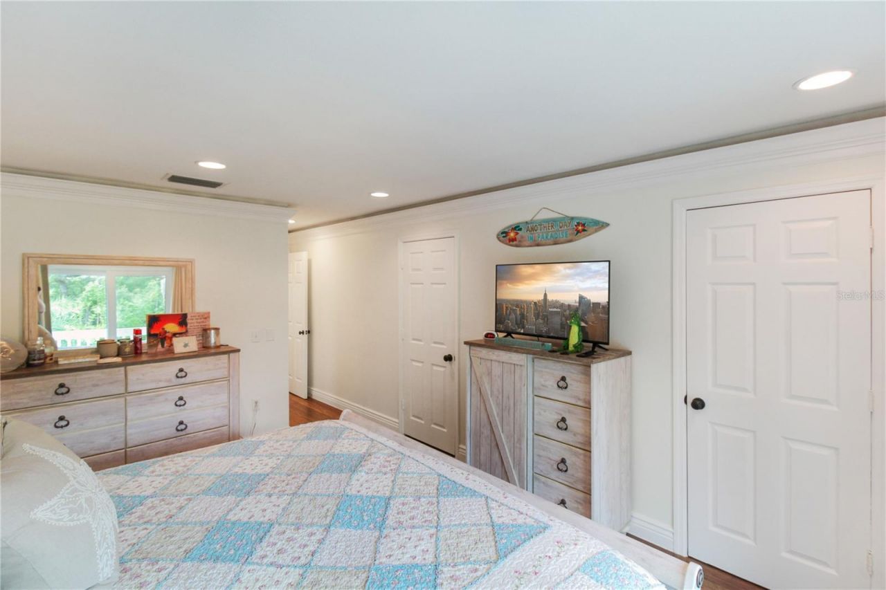 5021 Midnight Pass Road , Sarasota, FL 34242 Photo