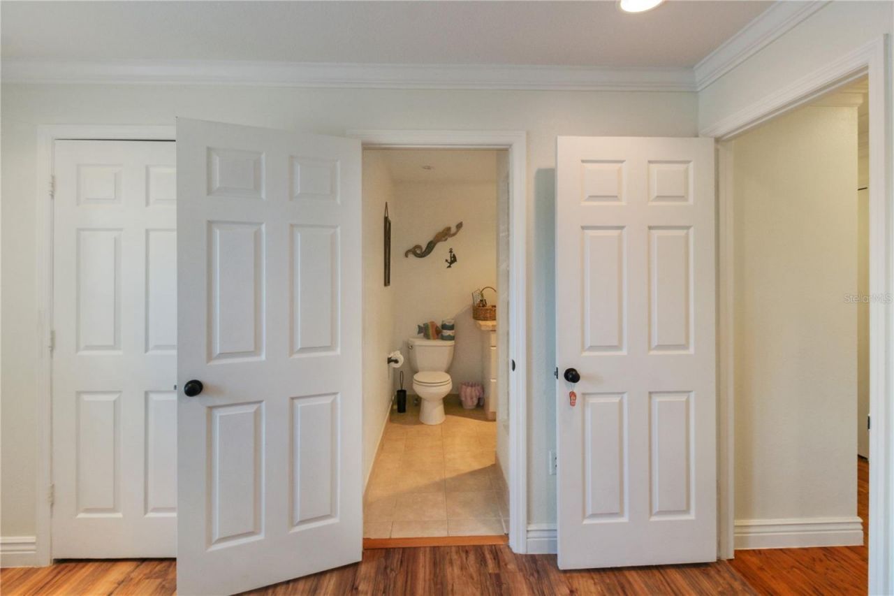5021 Midnight Pass Road , Sarasota, FL 34242 Photo