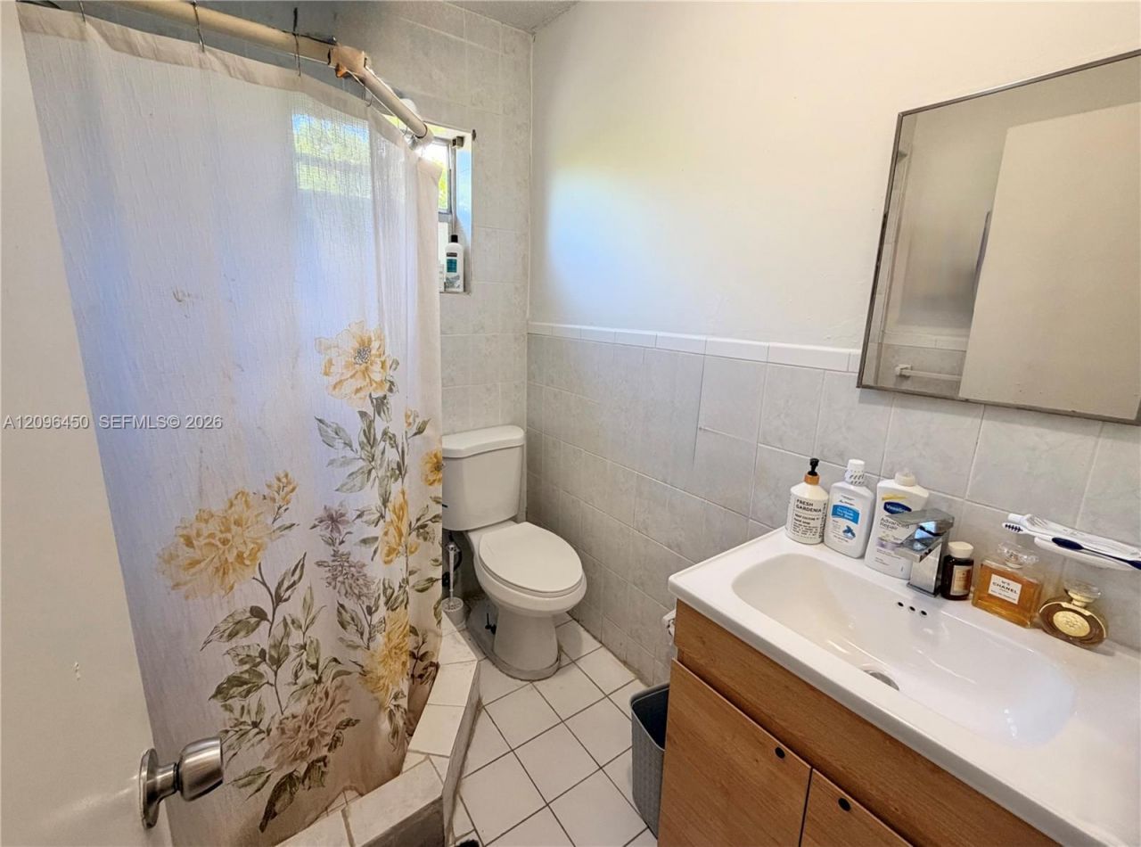 9360 SW 37th St, Miami, FL 33165 Photo