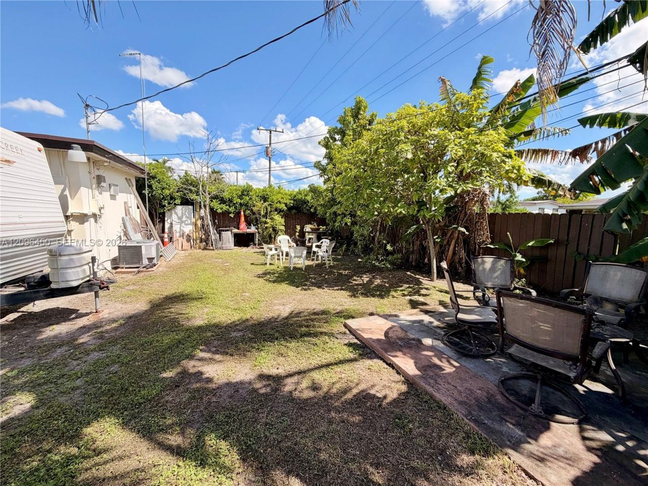 9360 SW 37th St, Miami, FL 33165 Photo