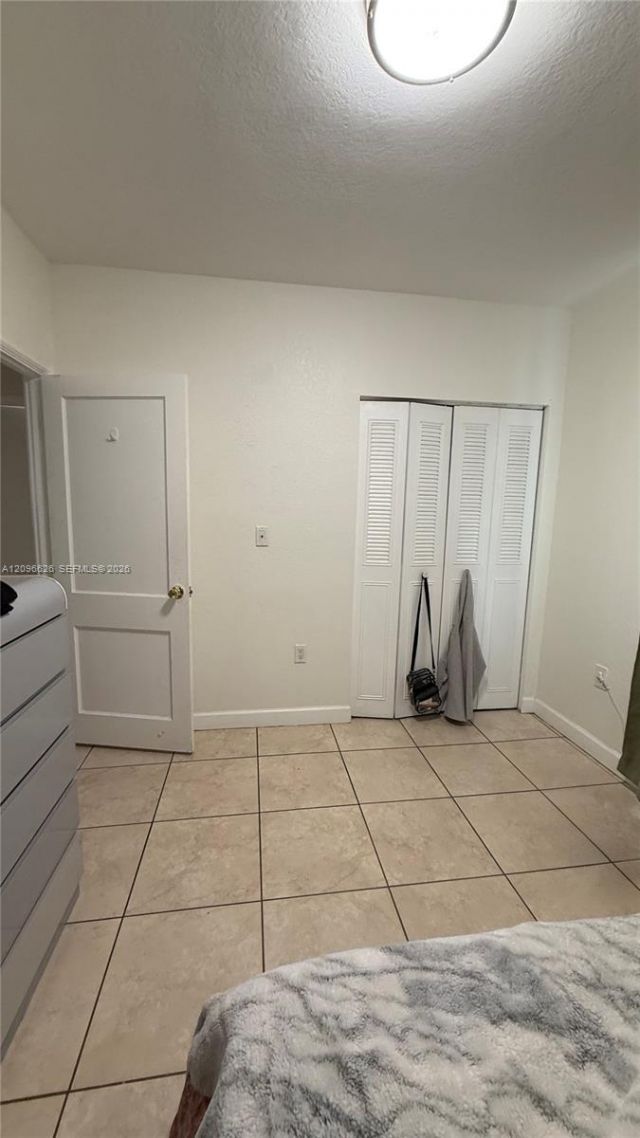 8 NW 33rd Ave, Miami, FL 33125 Photo