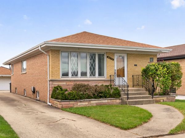 8632 W Ainslie Street , Norridge, IL 60706