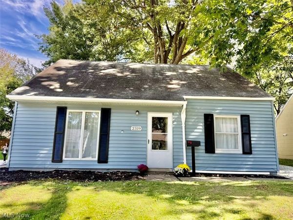 2319 Hillside Street , Cuyahoga Falls, OH 44221
