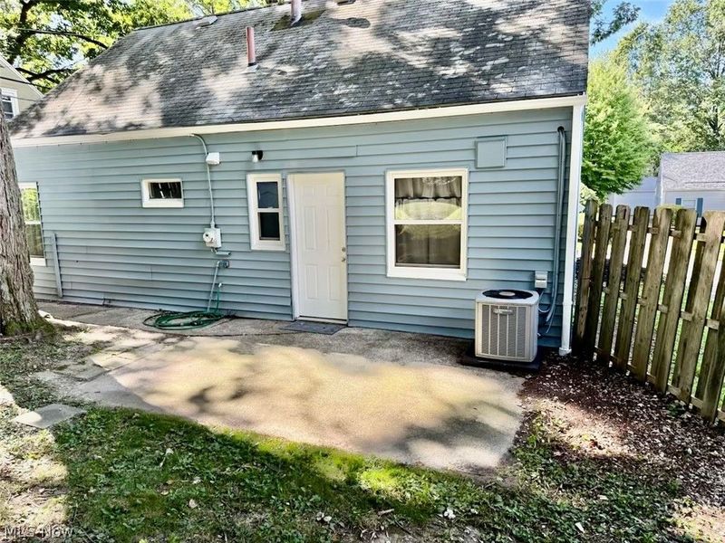 2319 Hillside Street, Cuyahoga Falls, OH 44221 Photo 11