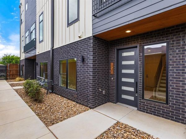 2203 Hondo Avenue , Unit 105, Dallas, TX 75219