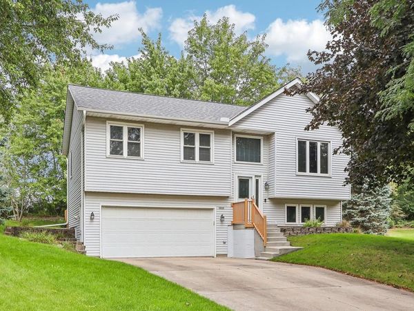 2416 Brentwood DRIVE, Waukesha, WI 53188
