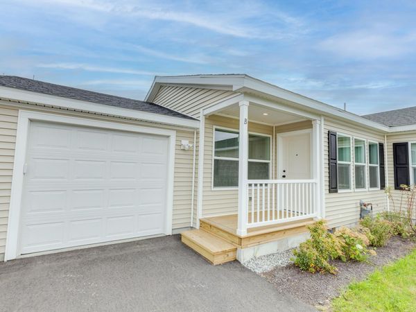 18-B Wildflower Lane, Unit 208-97-8-2, Plymouth, NH 03264