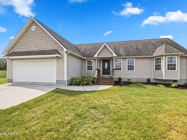 941 Oakland Rd, Sweetwater, TN 37874