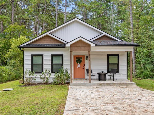 210 Neal Drive, Rossville, GA 30741
