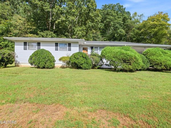 209 Oak St , Jellico, TN 37762
