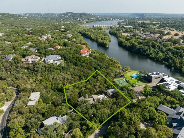 102 Canyon CIR W, Austin, TX 78746
