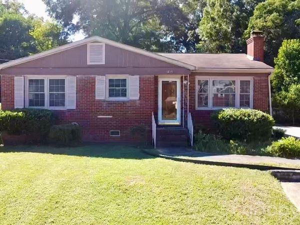 1435 Dean Street , Charlotte, NC 28216