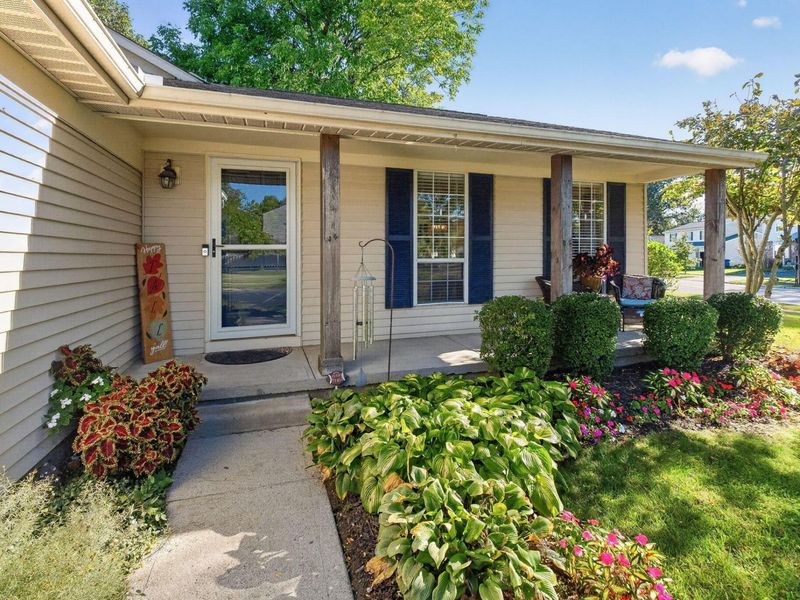 8246 Waco Lane, Powell, OH 43065 Photo 7