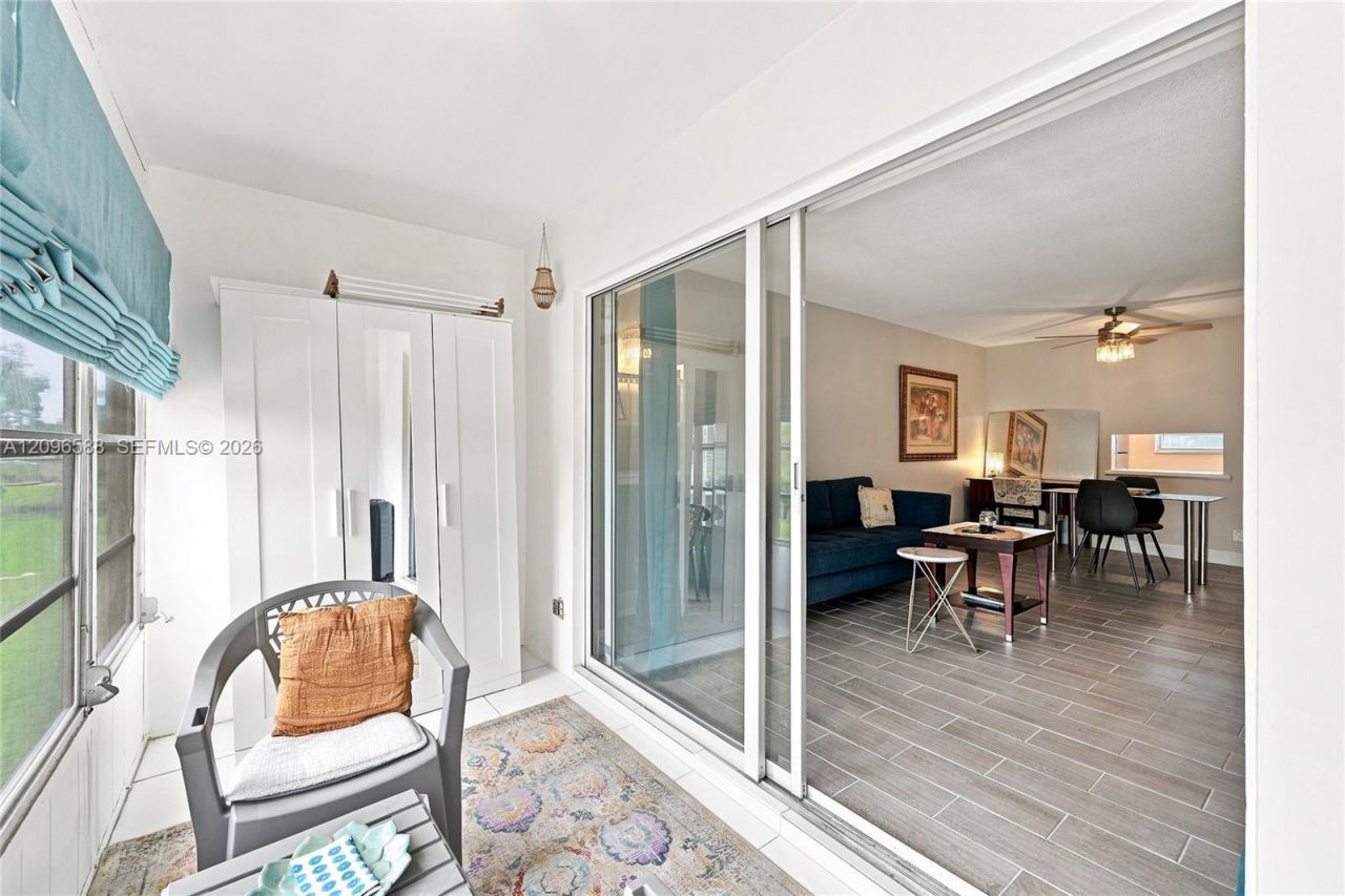 2800 NW 47th Ter, Unit 206B, Lauderdale Lakes, FL 33313 Photo