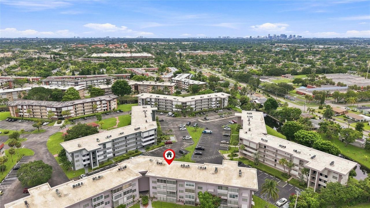 2800 NW 47th Ter, Unit 206B, Lauderdale Lakes, FL 33313 Photo