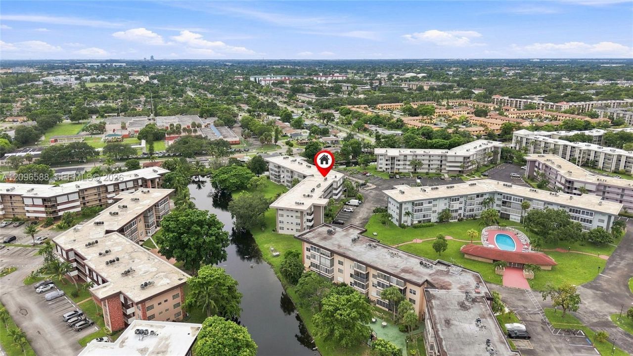 2800 NW 47th Ter, Unit 206B, Lauderdale Lakes, FL 33313 Photo