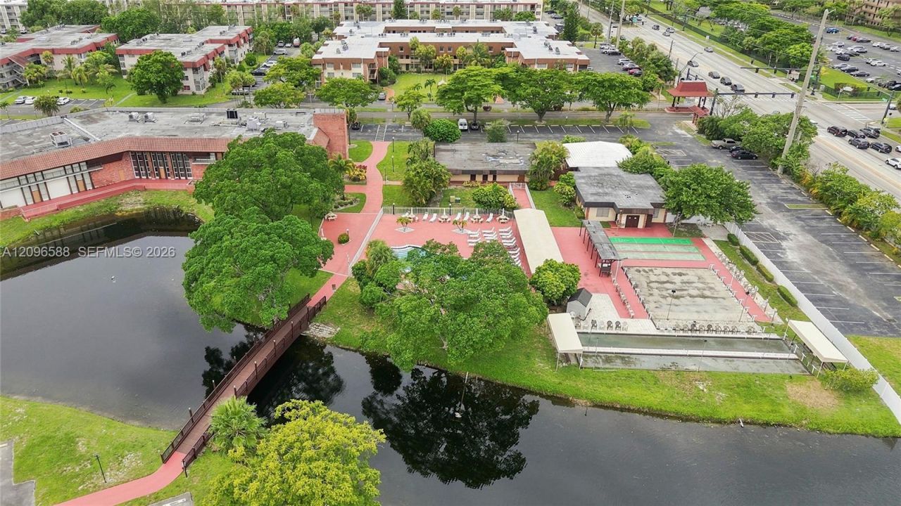 2800 NW 47th Ter, Unit 206B, Lauderdale Lakes, FL 33313 Photo