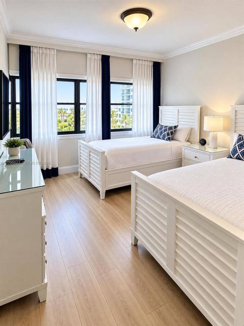 5225 Collins Ave , Unit 614, Miami Beach, FL 33140 Photo