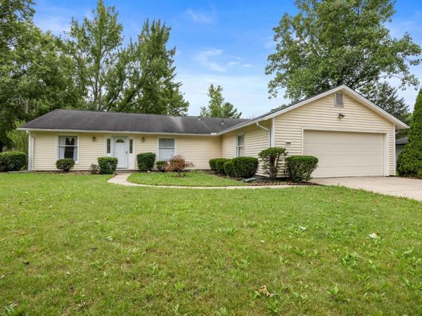 5638 Mills Creek, North Ridgeville, OH 44039