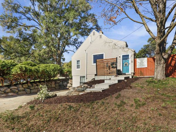 3202 Ridgeway Avenue, Madison, WI 53704