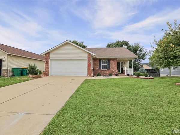 618 Rain Hollow Drive, O'Fallon, IL 62269