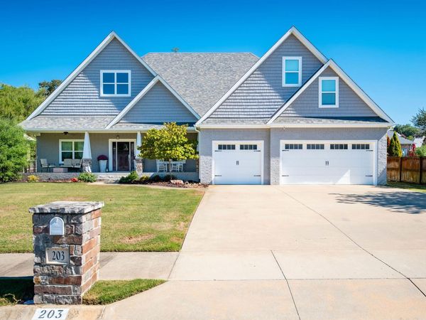 203 Seminole Lane, Maumelle, AR 72113