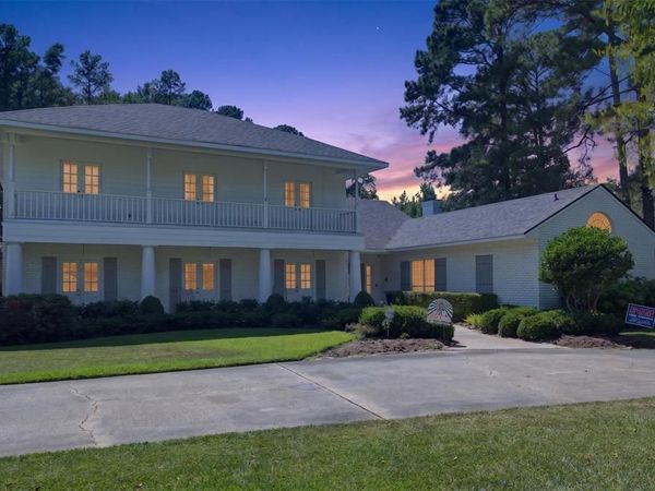 10110 Stonehedge Drive , Shreveport, LA 71106