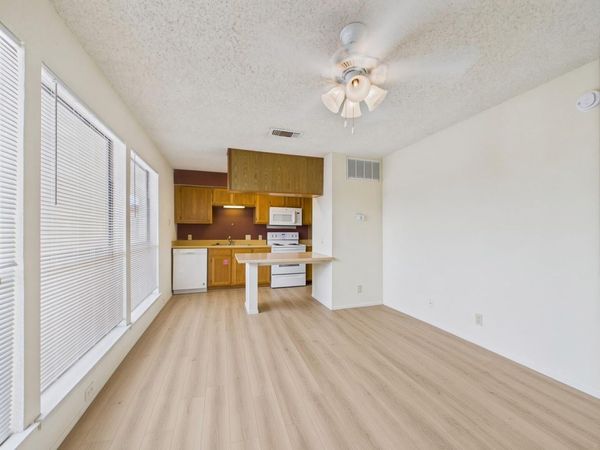 3115 Helms ST , Unit 301, Austin, TX 78705