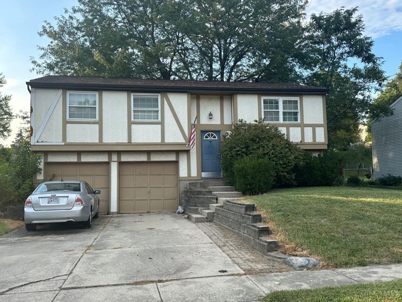 5739 Planet Drive, Fairfield, OH 45014 Photo 1