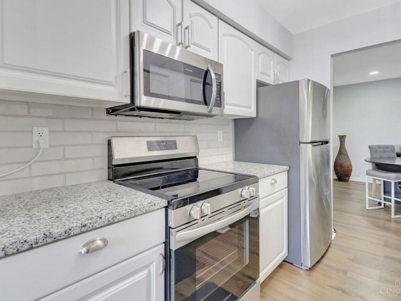 9441 Colegate Way, West Chester, OH 45011 Photo 19
