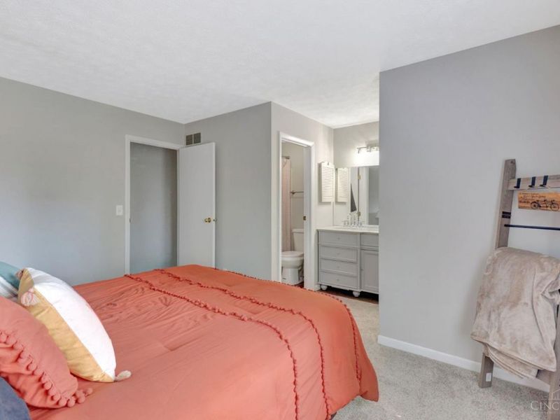9441 Colegate Way, West Chester, OH 45011 Photo 25