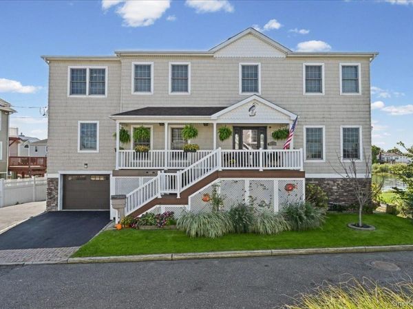 632 Arthur Street , Baldwin, NY 11510