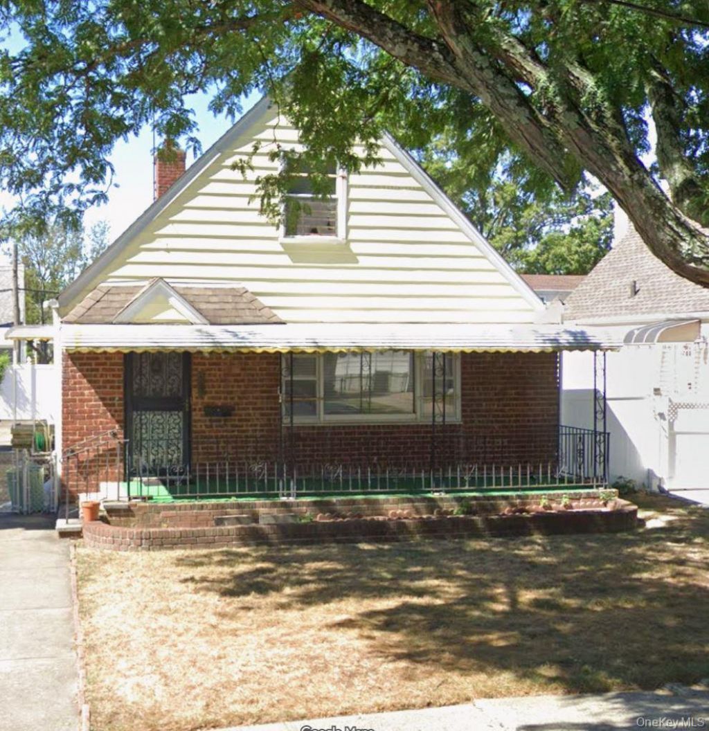 79-38 268th Street, Glen Oaks, NY 11004 Main Photo