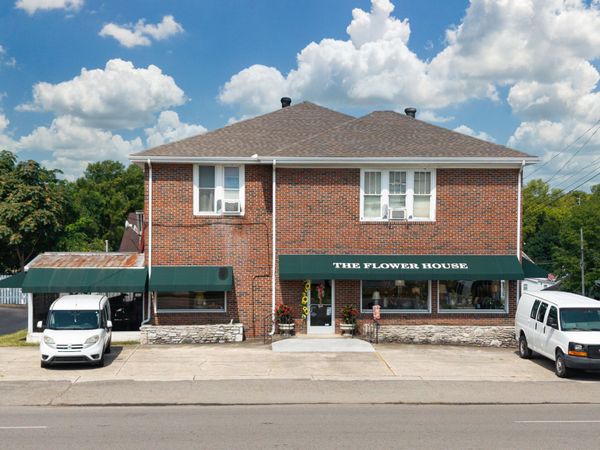 401 Main Ave S, Fayetteville, TN 37334