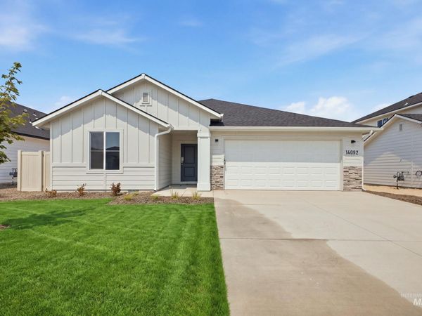 9088 W Violet St, Nampa, ID 83687