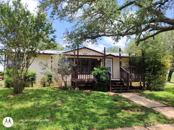 601 East Austin ST , Llano, TX 78643