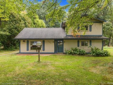 6670 Holland Road, Clay Township, Mi 48001
