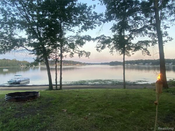 11401 W Cannonsville Road, Pine Township, Mi 49347