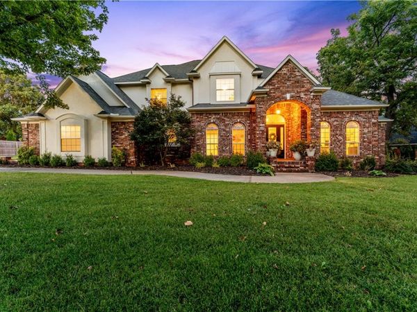 3689 Thornbury Drive , Springdale, AR 72764