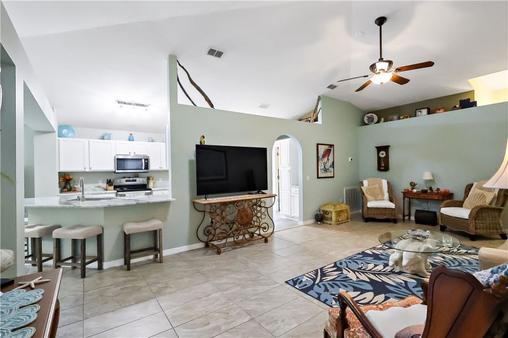 156 Morgan Circle, Sebastian, FL 32958 Photo