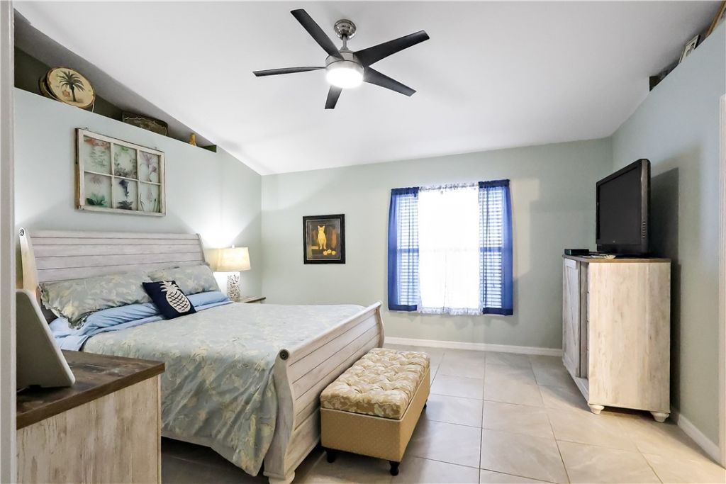 156 Morgan Circle, Sebastian, FL 32958 Photo