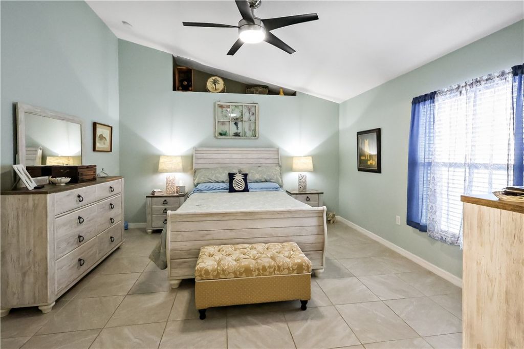 156 Morgan Circle, Sebastian, FL 32958 Photo