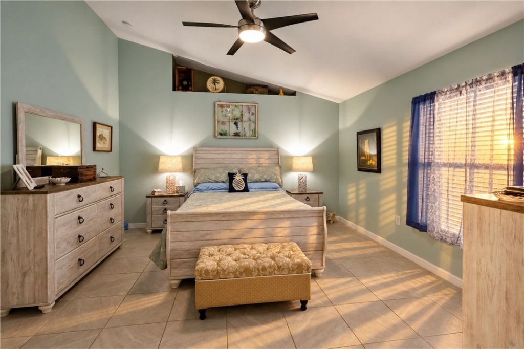 156 Morgan Circle, Sebastian, FL 32958 Photo