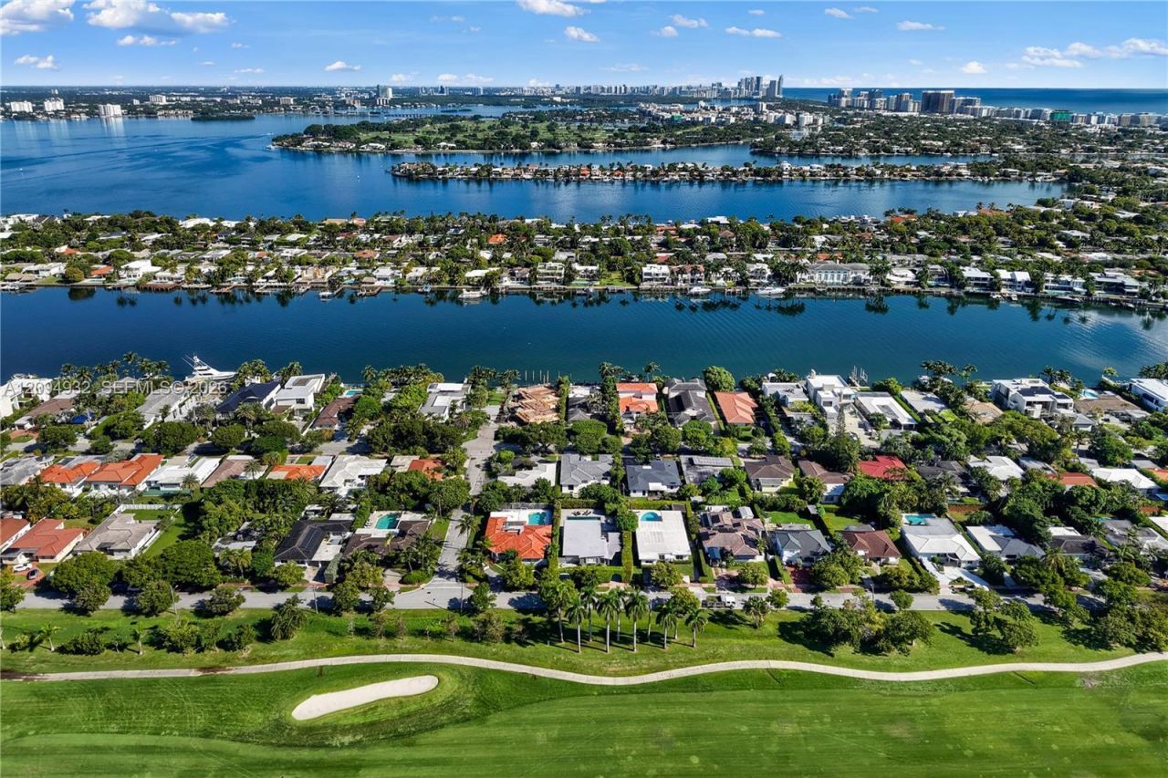 435 N Shore Dr , Miami Beach, FL 33141 Photo