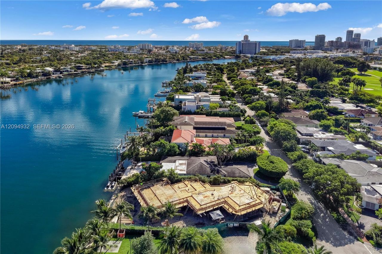 435 N Shore Dr , Miami Beach, FL 33141 Photo