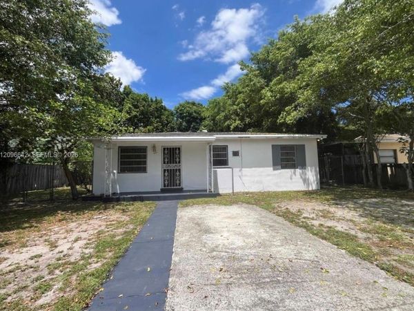 1351 NE 149th St , Unit 1351, Miami, FL 33161