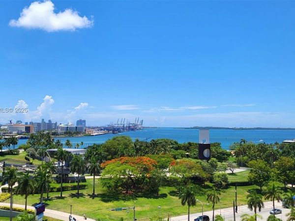 253 NE 2nd St , Unit 1004, Miami, FL 33132