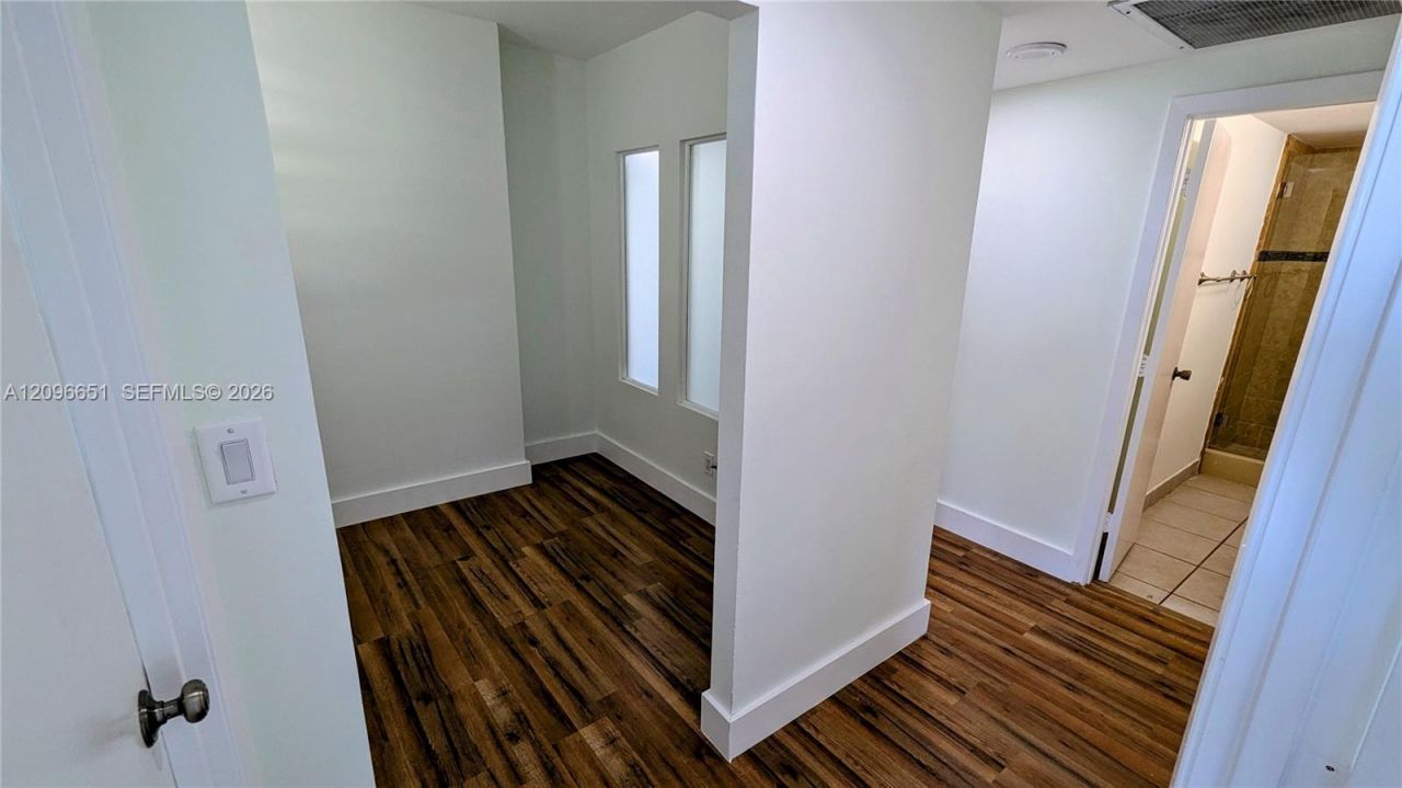 300 Bayview Dr, Unit 206, Sunny Isles Beach, FL 33160 Photo